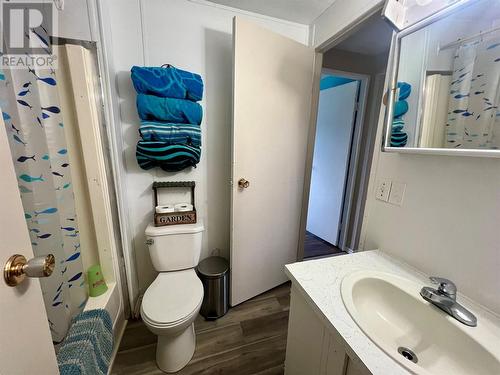 11 Landry Road, Dawson Creek, BC - Indoor Photo Showing Bathroom