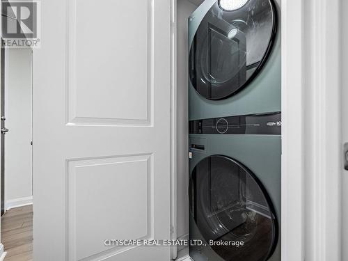 #1603 -1 Michael Power Pl, Toronto, ON -  Photo Showing Laundry Room
