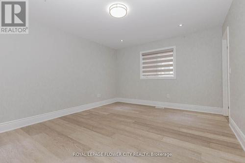 32 Crown Dr, Brampton, ON - Indoor Photo Showing Other Room