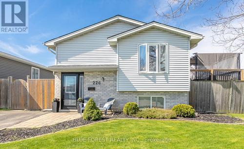 226 Portsmouth Cres E, London, ON - Outdoor