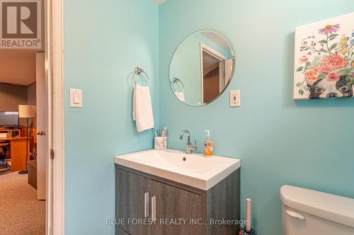 226 Portsmouth Crescent E, London, ON - Indoor Photo Showing Bathroom
