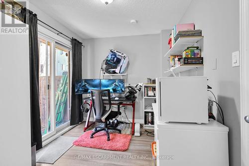 43 Viking Drive, Hamilton, ON - Indoor Photo Showing Laundry Room