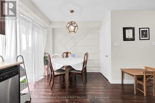 43 Viking Dr, Hamilton, ON - Indoor Photo Showing Dining Room