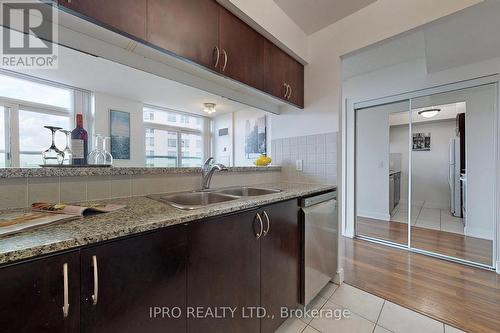 2123 - 238 Bonis Avenue, Toronto, ON - Indoor Photo Showing Kitchen With Double Sink