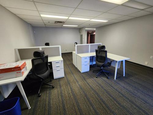 Bureau - 3304 Av. Francis-Hughes, Laval (Chomedey), QC - Indoor Photo Showing Office