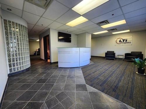 Reception area - 3304 Av. Francis-Hughes, Laval (Chomedey), QC - Indoor Photo Showing Other Room