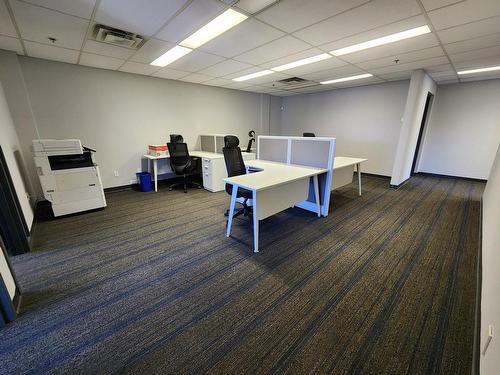 Bureau - 3304 Av. Francis-Hughes, Laval (Chomedey), QC - Indoor