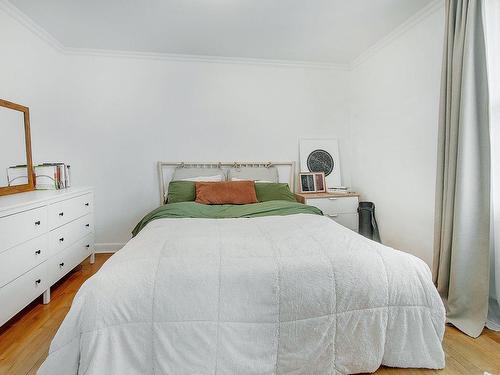 Master bedroom - 8  - 10 Rue Virginie, Sainte-Thérèse, QC - Indoor Photo Showing Bedroom