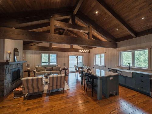 23 Birchgrove Bend, Kaslo, BC - Indoor With Fireplace