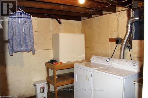 360 Oakland Avenue, London, ON - Indoor Photo Showing Laundry Room