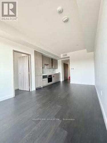 505 - 85 Mcmahon Drive, Toronto, ON - Indoor Photo Showing Other Room