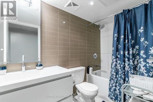 1802 - 75 Queens Wharf Road, Toronto, ON - Indoor Photo Showing Bathroom