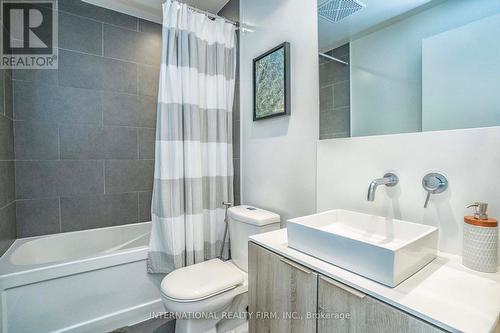 403 - 159 Dundas Street E, Toronto, ON - Indoor Photo Showing Bathroom
