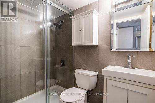 204 - 1225 North Shore Boulevard E, Burlington, ON - Indoor Photo Showing Bathroom