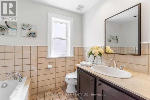 7 Grafton Avenue, Toronto, ON - Indoor Photo Showing Bathroom