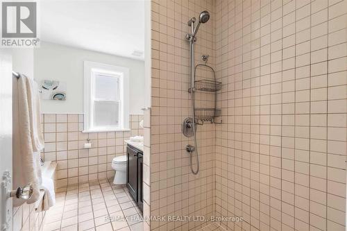 7 Grafton Avenue, Toronto, ON - Indoor Photo Showing Bathroom