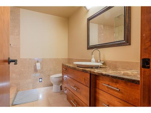 817 White Tail Drive, Rossland, BC - Indoor Photo Showing Bathroom