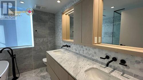 1604 1365 Davie Street, Vancouver, BC - Indoor Photo Showing Bathroom