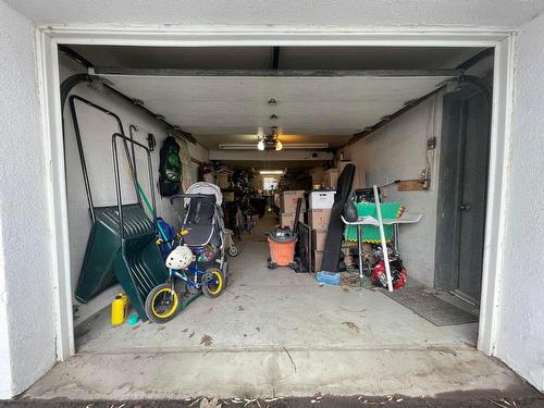 Garage - 5775 Rue Louis-Veuillot, Montréal (Mercier/Hochelaga-Maisonneuve), QC - Indoor Photo Showing Garage