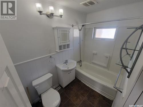 4908 Leader Street, Macklin, SK - Indoor Photo Showing Bathroom