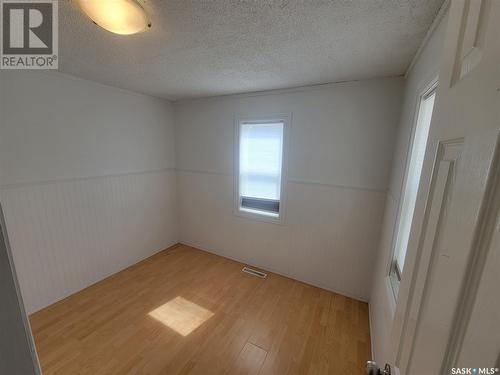 4908 Leader Street, Macklin, SK - Indoor Photo Showing Other Room