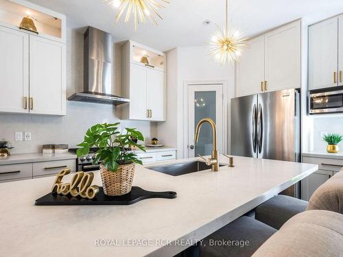 12 Fitzgerald St, Orangeville, ON - Indoor Photo Showing Kitchen With Upgraded Kitchen