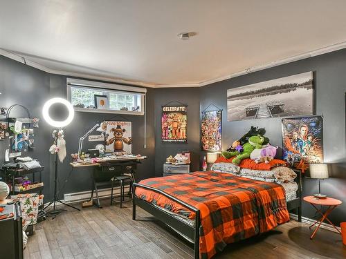 Bedroom - 136 Rue Demontigny, Sainte-Agathe-Des-Monts, QC - Indoor Photo Showing Bedroom