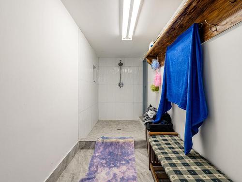 Salle de bains - 160 Rue Ste-Anne, Sainte-Anne-De-Bellevue, QC - Indoor Photo Showing Other Room