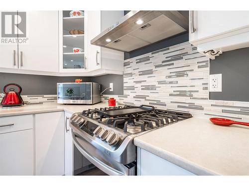 3800 19Th Street, Vernon, BC - Indoor Photo Showing Kitchen
