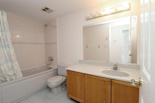 17 King Street E|Unit #604, Dundas, ON - Indoor Photo Showing Bathroom