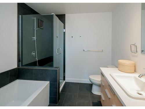 Salle de bains - 409-2830 Ch. Ste-Foy, Québec (Sainte-Foy/Sillery/Cap-Rouge), QC - Indoor Photo Showing Bathroom