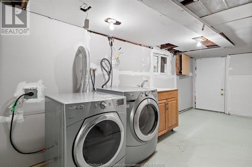 850 Ellrose, Windsor, ON - Indoor Photo Showing Laundry Room