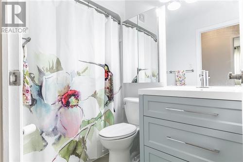34 Beach Avenue, Deep River, ON - Indoor Photo Showing Bathroom