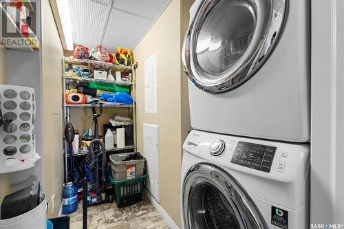 325 915 Kristjanson Road, Saskatoon, SK - Indoor Photo Showing Laundry Room