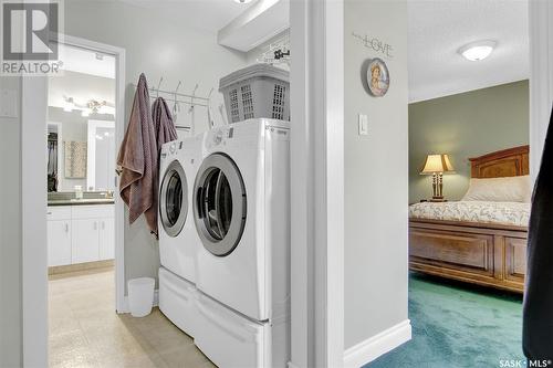 67 Quincy Drive, Regina, SK - Indoor Photo Showing Laundry Room