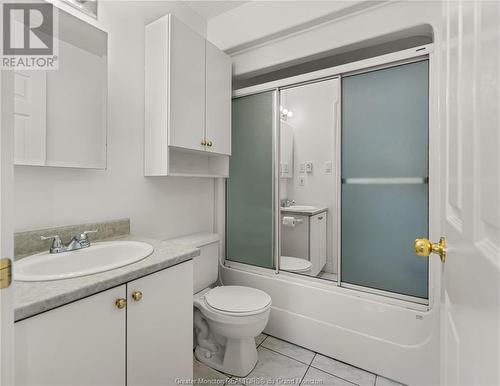 380 Champlain St Unit#1, Dieppe, NB - Indoor Photo Showing Bathroom