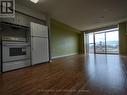 532 - 650 Lawrence Avenue W, Toronto, ON  - Indoor Photo Showing Kitchen 