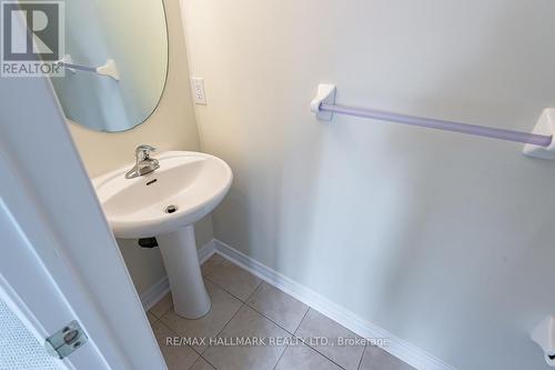 102 - 15 Old Colony Road, Richmond Hill, ON - Indoor Photo Showing Bathroom