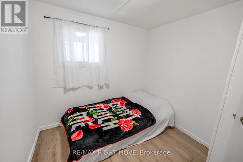 4126 Elaine Street, Severn, ON - Indoor Photo Showing Bedroom