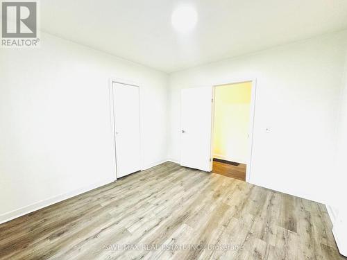 1054 Fergus Avenue, Mississauga, ON - Indoor Photo Showing Other Room