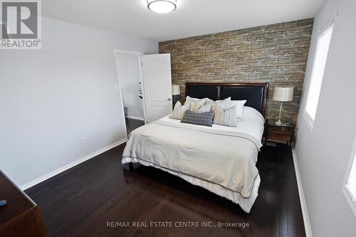 1000 Savoline Boulevard W, Milton, ON - Indoor Photo Showing Bedroom