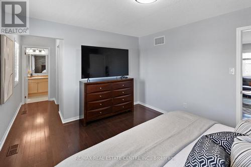1000 Savoline Boulevard W, Milton, ON - Indoor Photo Showing Bedroom