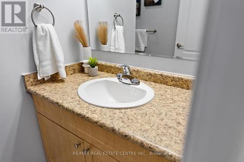 1000 Savoline Boulevard W, Milton, ON - Indoor Photo Showing Bathroom