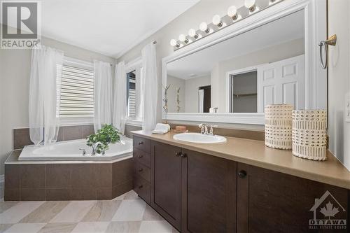1830 Maple Grove Road, Ottawa, ON - Indoor Photo Showing Bathroom