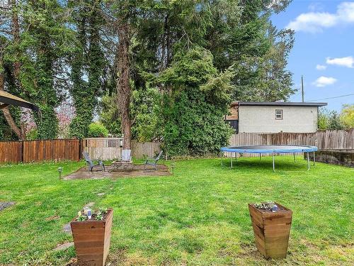 6673 Lincroft Rd, Sooke, BC - Outdoor With Backyard