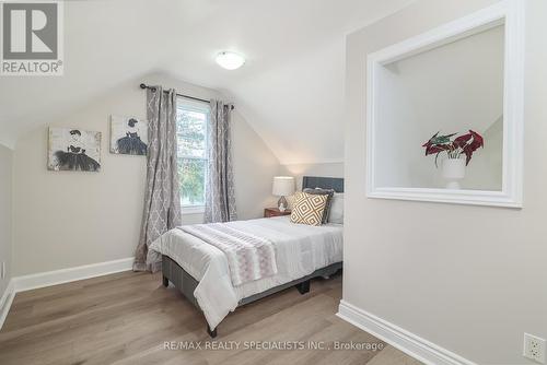 172 Sanatorium Road, Hamilton, ON - Indoor Photo Showing Bedroom