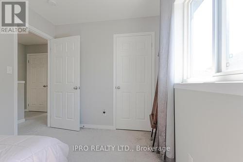 11C - 388 Old Huron Road, Kitchener, ON - Indoor Photo Showing Bedroom