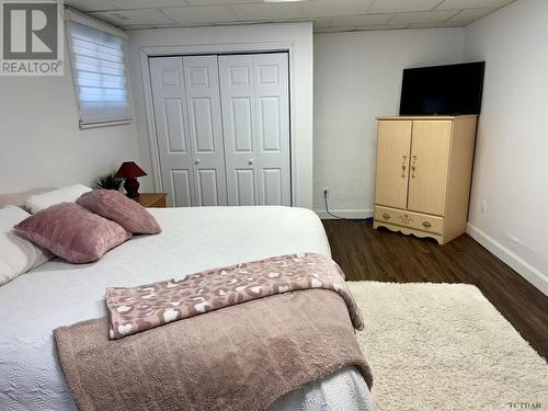 10 Abbot St, Kapuskasing, ON - Indoor Photo Showing Bedroom