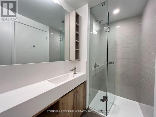 2817 - 319 Jarvis Street, Toronto, ON - Indoor Photo Showing Bathroom