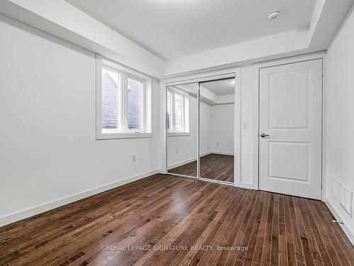 2-2374 Gerrard St E, Toronto, ON - Indoor Photo Showing Other Room